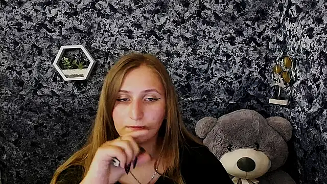 Jenny smille  online show from 07-20-26, 08:00