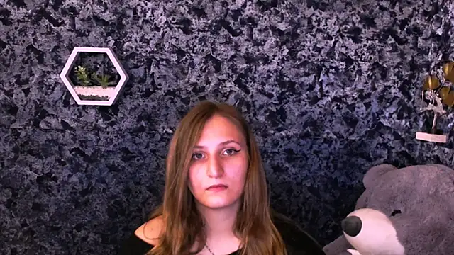 Jenny smille  online show from 05-29-26, 08:20