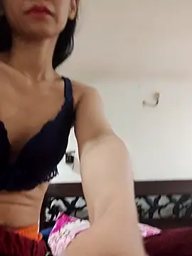 Snapshot of Alisaa0716 chatting on 06-02-26, 10:26 Alisaa0716 online show from 06-02-26, 10:26