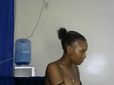 Sexy strawberina online show from 05-30-26, 02:44