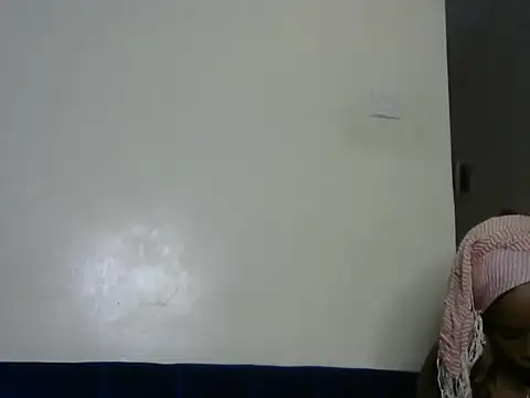 Snapshot of Sexy_strawberina chatting on 06-16-26, 12:49 Sexy strawberina online show from 06-16-26, 12:49