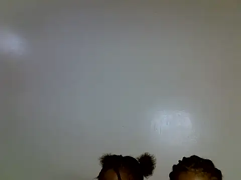 Snapshot of Sexy_strawberina chatting on 06-01-26, 10:48 Sexy strawberina online show from 06-01-26, 10:48