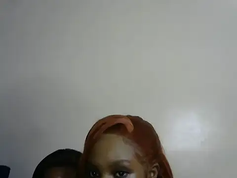 Snapshot of Sexy_strawberina chatting on 06-10-26, 10:27 Sexy strawberina online show from 06-10-26, 10:27