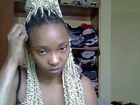Snapshot of pretty_jazminee1 chatting on 05-19-26, 07:15 pretty jazminee1 online show from 05-19-26, 07:15