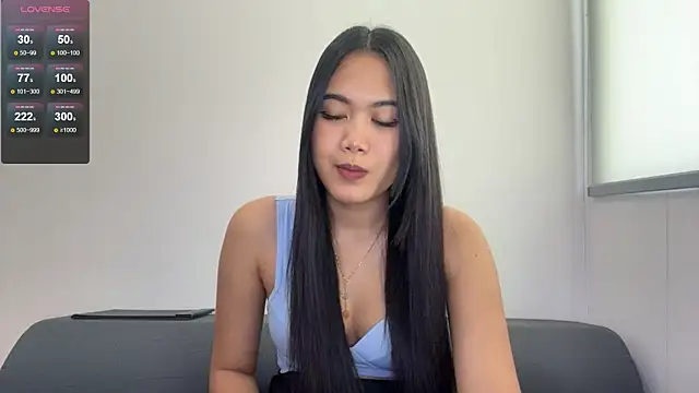 CozyMia online show from 05-20-26, 04:53