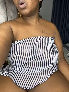 BIGMAMA011 online show from 07-24-26, 08:05