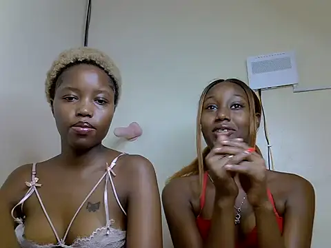 Pretty kitty48 online show from 06-03-26, 02:07