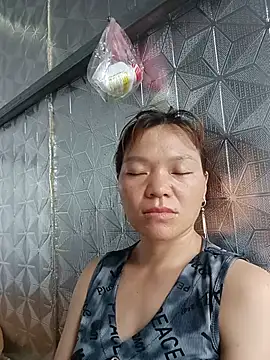 Snapshot of lya_sexyy chatting on 06-15-26, 11:48 lya sexyy online show from 06-15-26, 11:48