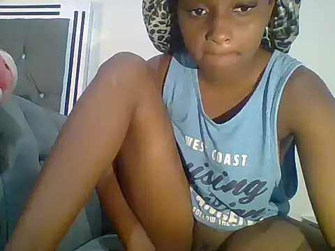 Snapshot of Sweet_cas chatting on 07-02-26, 10:38 Sweet cas online show from 07-02-26, 10:38