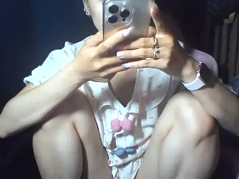 Snapshot of -Kina-a chatting on 05-21-26, 10:34 -Kina-a online show from 05-21-26, 10:34