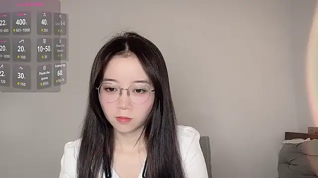 Snapshot of 77-Vicky chatting on 06-20-26, 08:08 77-Vicky online show from 06-20-26, 08:08