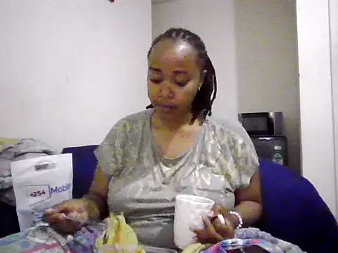 Snapshot of atara_seren chatting on 05-20-26, 06:05 atara seren online show from 05-20-26, 06:05