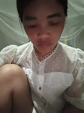 Snapshot of Emma-sin chatting on 06-24-26, 01:53 Emma-sin online show from 06-24-26, 01:53