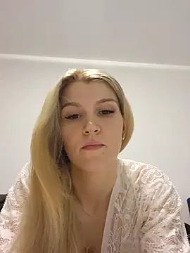 HotBlondie69 online show from 06-28-26, 06:14