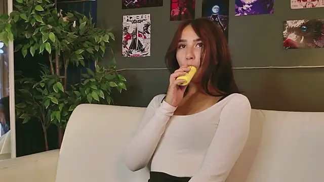 Baby Miira online show from 07-10-26, 01:00