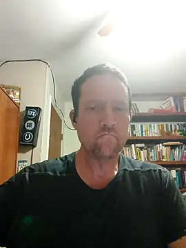 Snapshot of icebergXpress chatting on 05-29-26, 07:03 icebergXpress online show from 05-29-26, 07:03