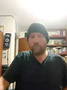 Snapshot of icebergXpress chatting on 05-26-26, 03:04 icebergXpress online show from 05-26-26, 03:04