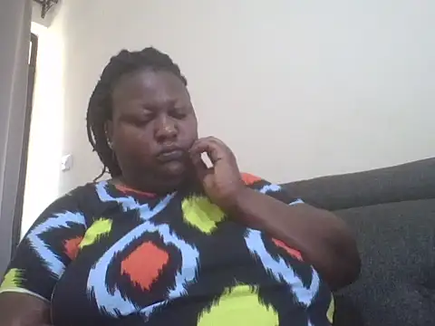 Snapshot of fat_ebonyqueen chatting on 06-07-26, 08:08 fat ebonyqueen online show from 06-07-26, 08:08