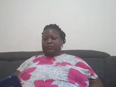 Snapshot of fat_ebonyqueen chatting on 06-05-26, 06:52 fat ebonyqueen online show from 06-05-26, 06:52