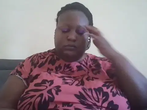 Snapshot of fat_ebonyqueen chatting on 06-14-26, 07:42 fat ebonyqueen online show from 06-14-26, 07:42