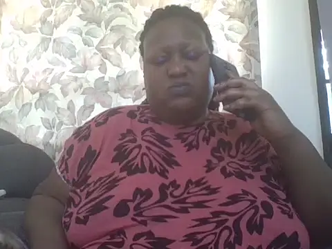 Snapshot of fat_ebonyqueen chatting on 06-30-26, 06:57 fat ebonyqueen online show from 06-30-26, 06:57