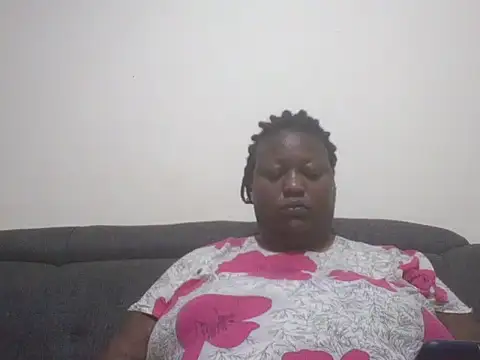 Snapshot of fat_ebonyqueen chatting on 06-05-26, 07:30 fat ebonyqueen online show from 06-05-26, 07:30