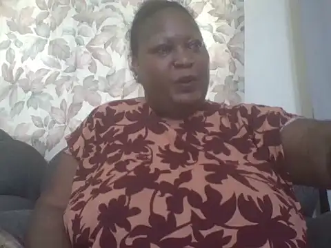 Snapshot of fat_ebonyqueen chatting on 07-02-26, 08:42 fat ebonyqueen online show from 07-02-26, 08:42