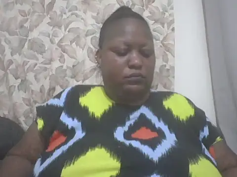 Snapshot of fat_ebonyqueen chatting on 07-01-26, 07:14 fat ebonyqueen online show from 07-01-26, 07:14