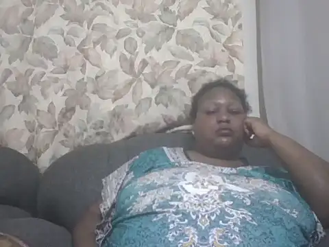Snapshot of fat_ebonyqueen chatting on 07-04-26, 09:19 fat ebonyqueen online show from 07-04-26, 09:19