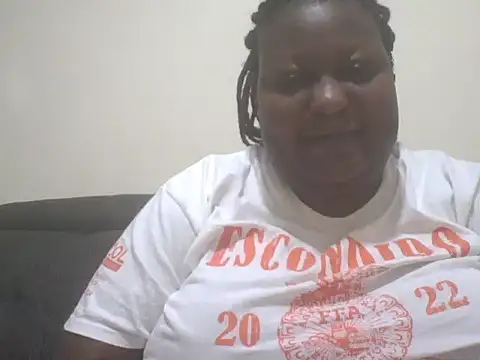 Snapshot of fat_ebonyqueen chatting on 06-01-26, 09:03 fat ebonyqueen online show from 06-01-26, 09:03