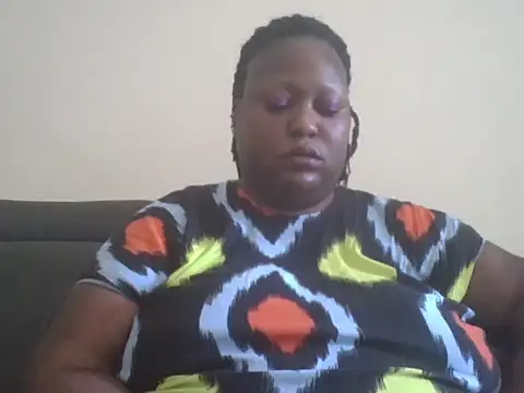 Snapshot of fat_ebonyqueen chatting on 06-17-26, 11:20 fat ebonyqueen online show from 06-17-26, 11:20