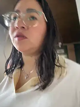 AlissBluumm online show from 06-16-26, 11:32
