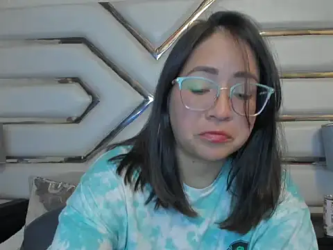 AlissBluumm online show from 06-09-26, 07:26