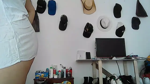 Layla-Astrum online show from 07-07-26, 12:52