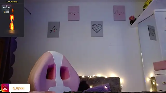 Queen Nyxx online show from 07-23-26, 03:26