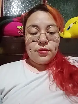 bruja sscarlata online show from 06-15-26, 04:01