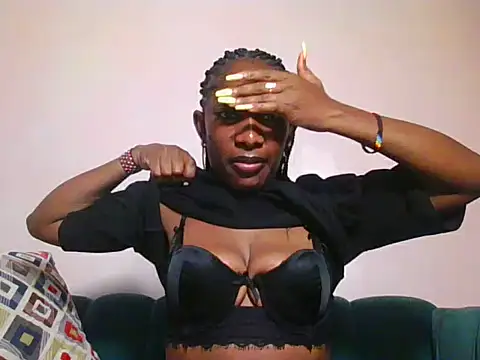 Snapshot of Hornycammy23 chatting on 06-12-26, 07:11 Hornycammy23 online show from 06-12-26, 07:11