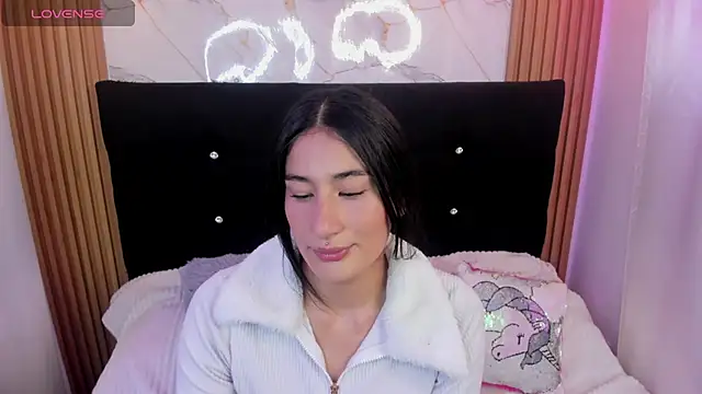 Sara Sweet03 online show from 05-19-26, 06:04