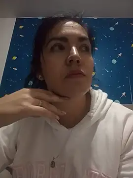 Snapshot of dhanya_moon chatting on 05-31-26, 02:06 dhanya moon online show from 05-31-26, 02:06