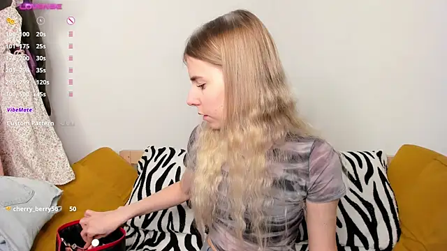 Honey Lia online show from 05-21-26, 10:45