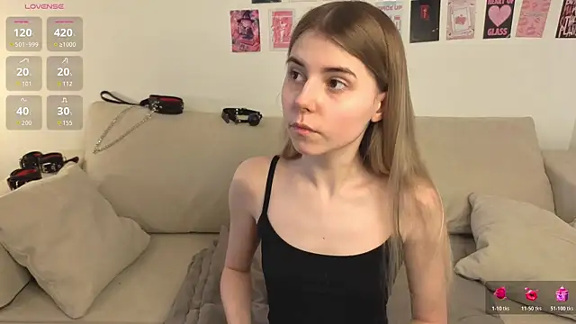 Snapshot of Honey_Lia chatting on 07-16-26, 12:13 Honey Lia online show from 07-16-26, 12:13