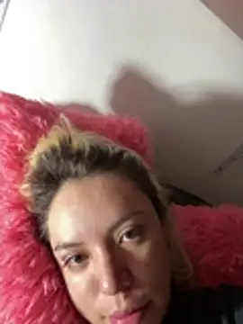 Snapshot of Natashabennett chatting on 05-31-26, 04:40 Natashabennett online show from 05-31-26, 04:40
