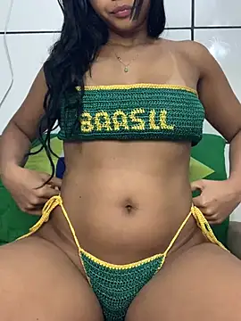 Snapshot of Morena_mel chatting on 06-25-26, 05:34 Morena mel online show from 06-25-26, 05:34