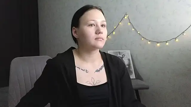 Snapshot of Tori_cute chatting on 05-22-26, 12:30 Tori cute online show from 05-22-26, 12:30