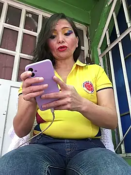 Snapshot of Alexa_montiel chatting on 06-23-26, 05:55 Alexa montiel online show from 06-23-26, 05:55