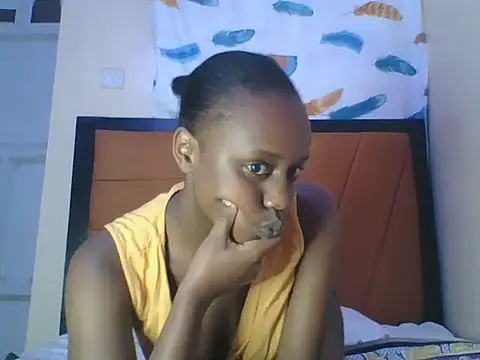 Snapshot of Ellaa_doll chatting on 06-03-26, 06:01 Ellaa doll online show from 06-03-26, 06:01