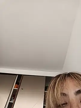 Snapshot of Ofeliafoxx chatting on 06-09-26, 04:19 Ofeliafoxx online show from 06-09-26, 04:19