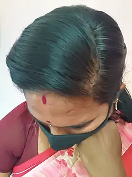 Snapshot of CuteTamizhachi chatting on 07-15-26, 03:46 CuteTamizhachi online show from 07-15-26, 03:46