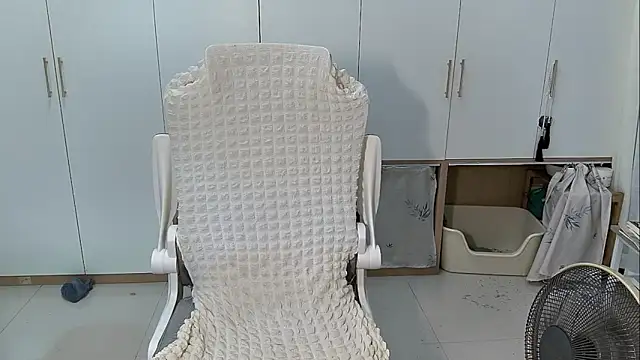 Snapshot of Erya-369 chatting on 06-07-26, 10:42 Erya-369 online show from 06-07-26, 10:42