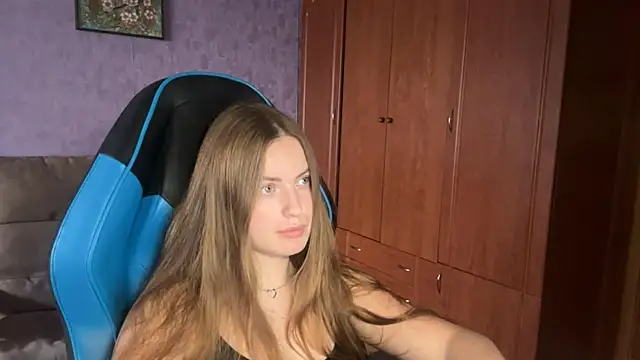 Snapshot of SilkSinner_ chatting on 06-07-26, 12:43 SilkSinner online show from 06-07-26, 12:43